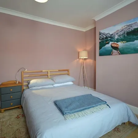 Modern 3 Bedroom Near Bedminster Tatil Evi Bristol