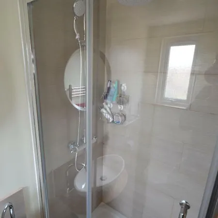 בית נופש Modern 3 Bedroom Near Bedminster בריסטול